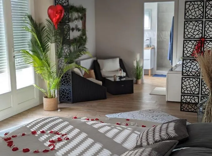 Gite Romantique Avec Espace Balneo Et Ciel Etoile \